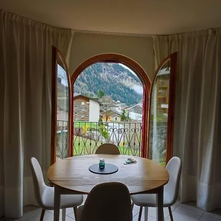 Chateau 15 *